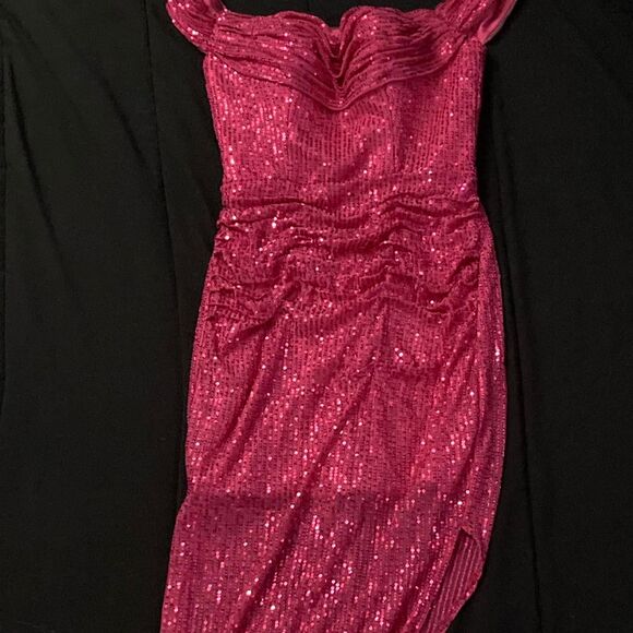 Sparkly Pink Dress - Picture 3 of 3